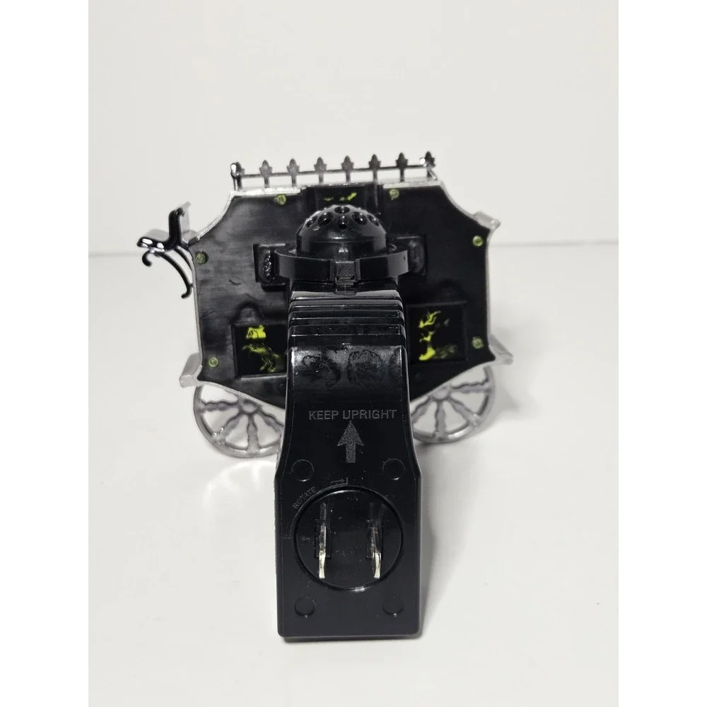 Bath & Body Works Halloween Creepy Carriage Wallflowers Projector Fragrance Plug